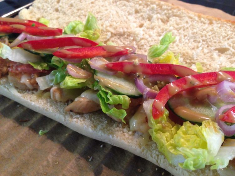 Inspiriert: So kannst du das Chicken-Teriyaki-Sandwich von Subway selber machen